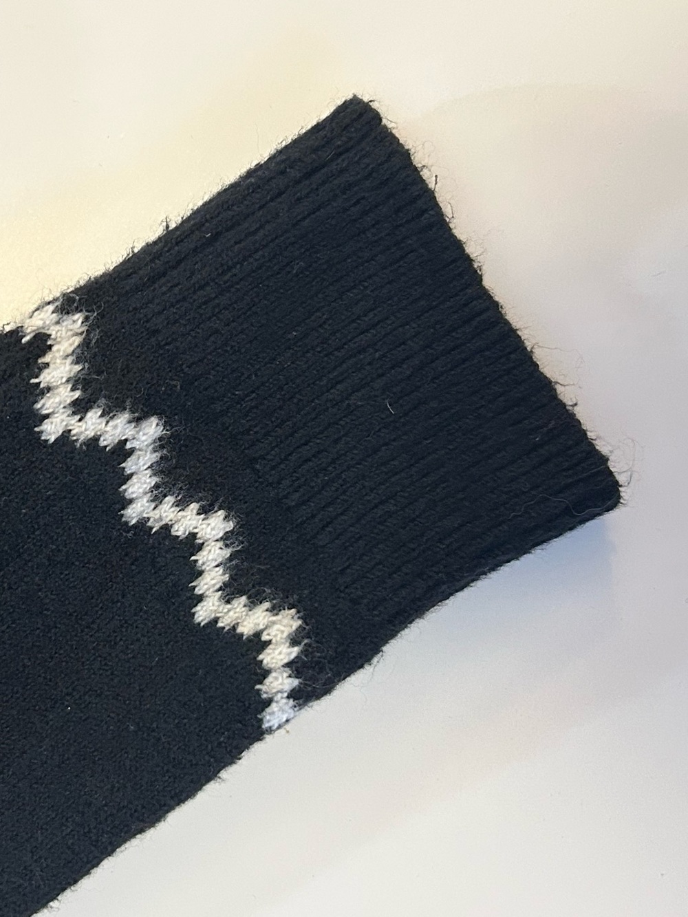 LOFT Black & White Fair Isle Crewneck Ski Sweater Gorpcore SZ S/P EUC Clean Girl - Picture 10 of 11